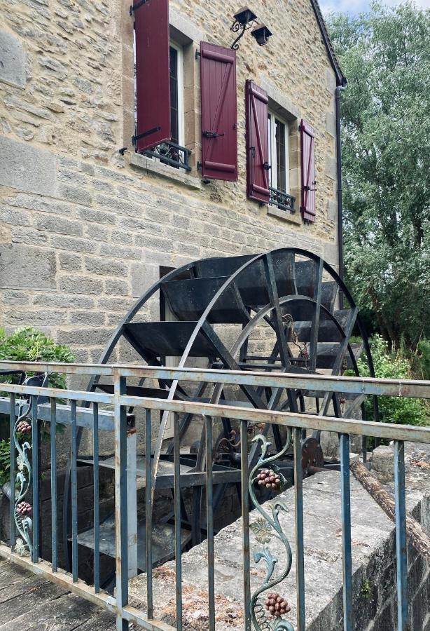 Moulin Le Fleurie Hotel Charenton-du-Cher Exterior foto