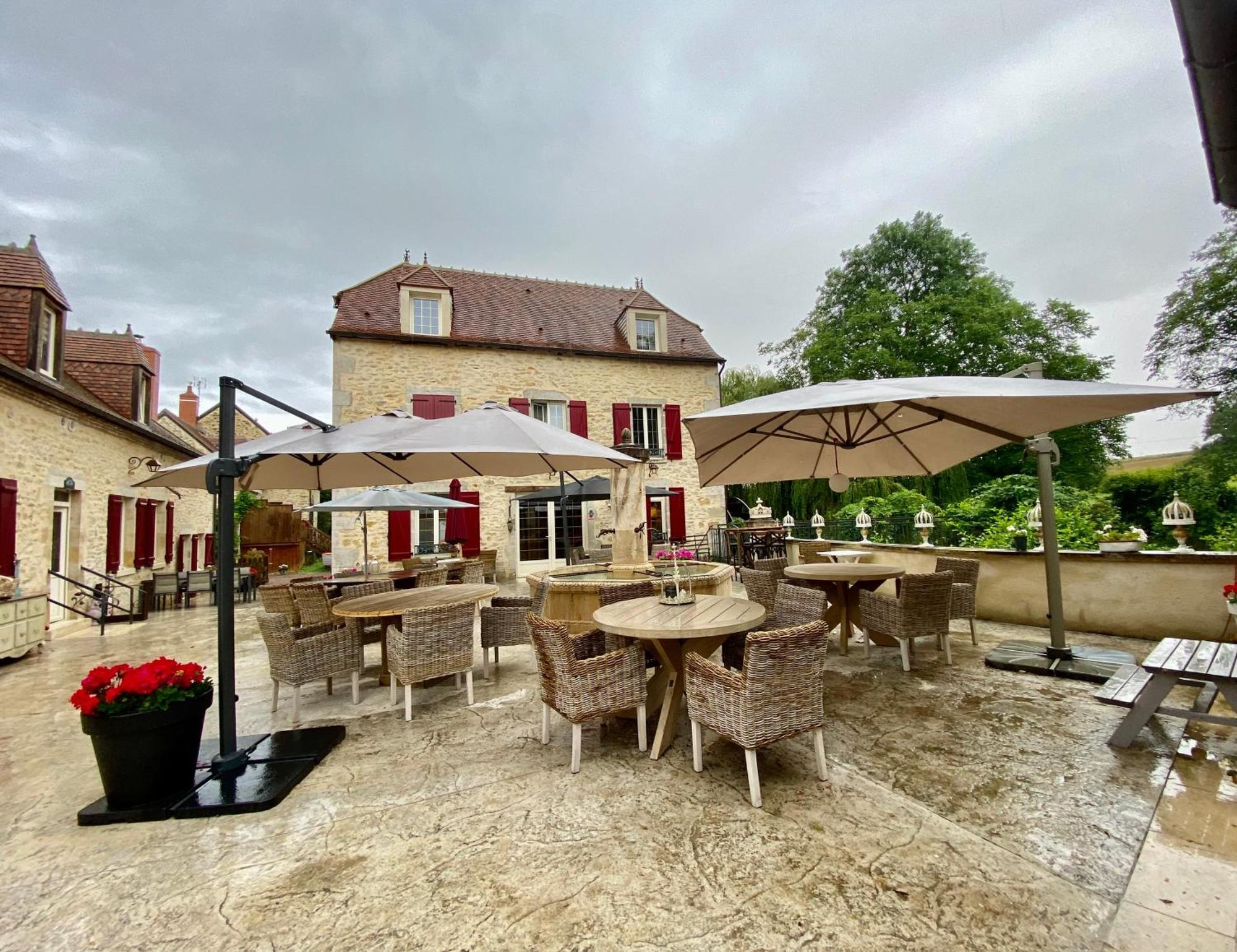 Moulin Le Fleurie Hotel Charenton-du-Cher Exterior foto
